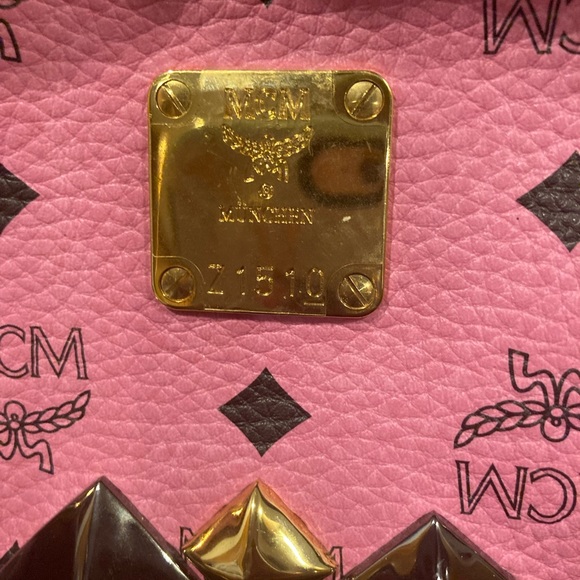 MCM large studded backpack - Picture 3 of 6